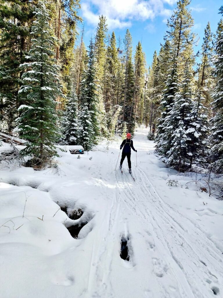 Cross-country skiing on the Echo Lake trails